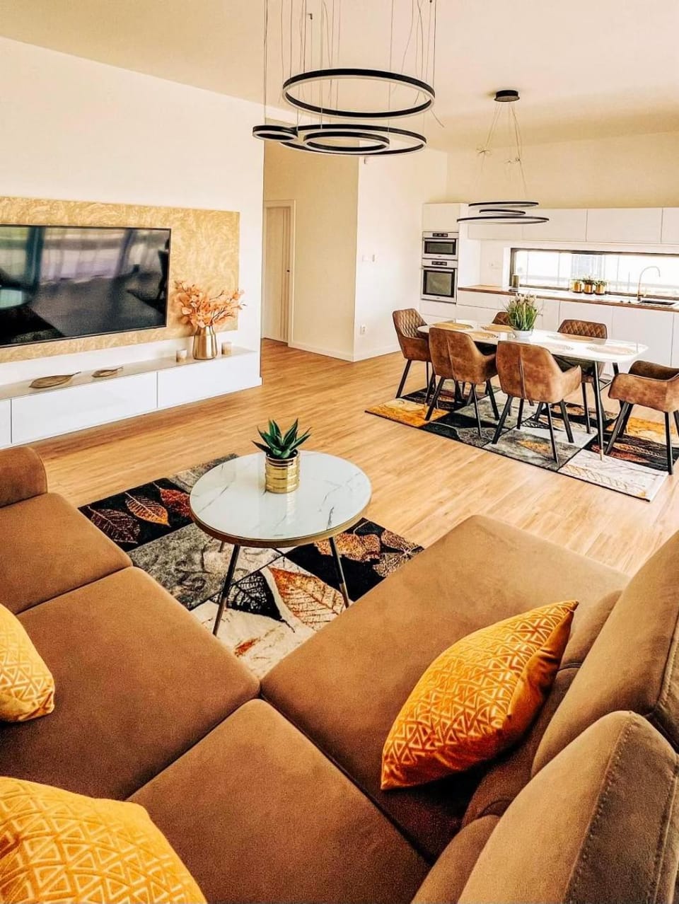 Communal lounge/ TV room, TV and multimedia, Coffee/tea facilities, Kitchen or kitchenette, Seating area, Communal kitchen