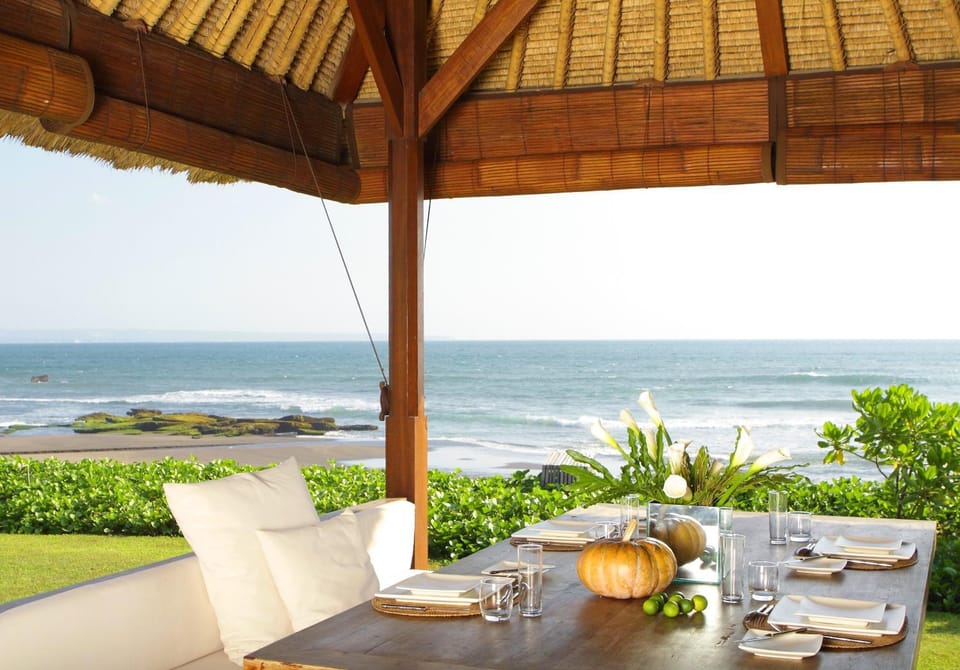 Dining area, Breakfast
