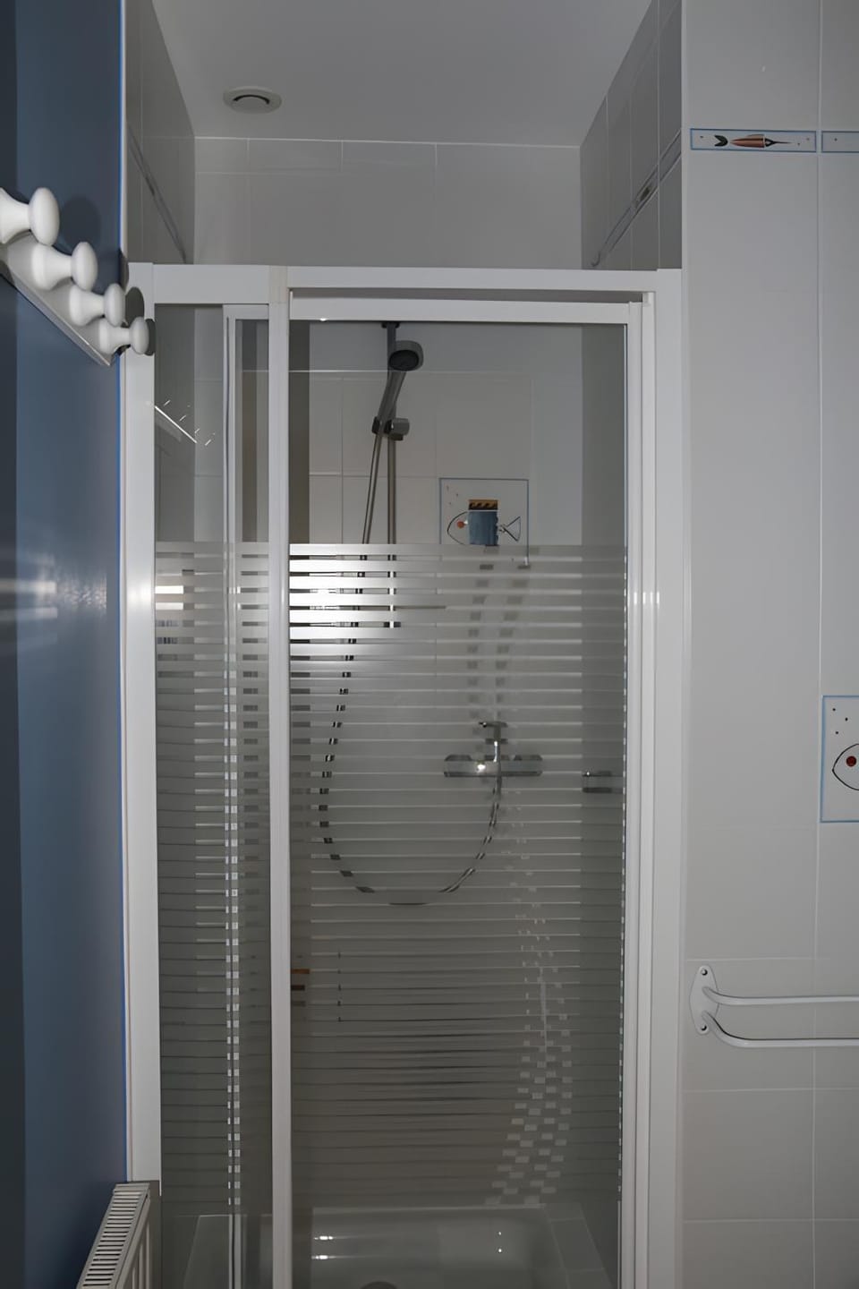 Bathroom, Living room