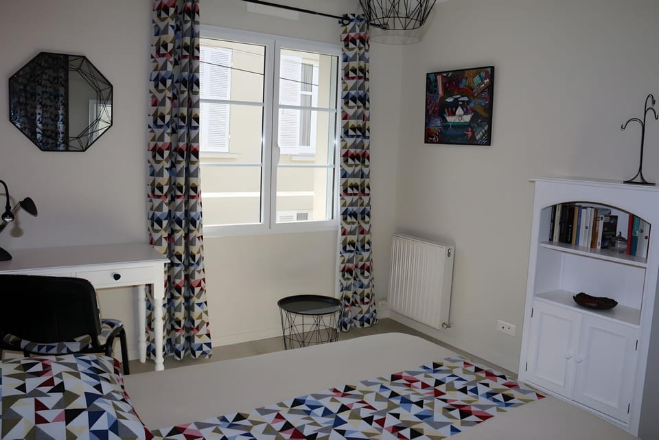Property building, Living room, Bedroom