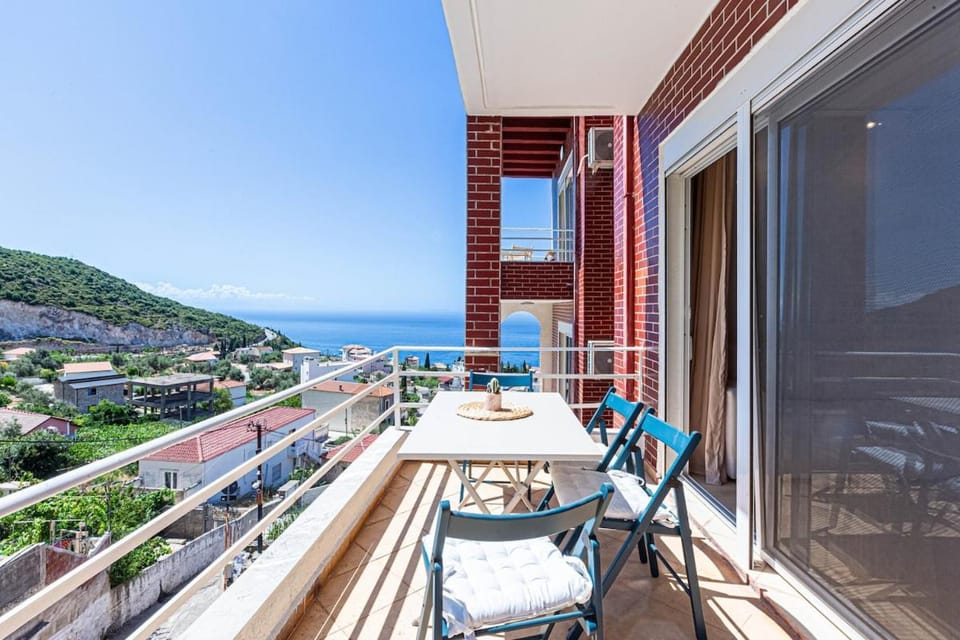 Dhermi's Icon Big 1BR Apt 10 Apartment in Dhërmi