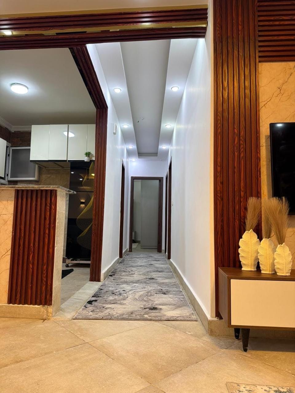 Kitchen or kitchenette, minibar, oven