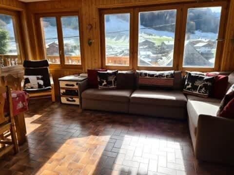 Beautiful Views Good Location Easy Ski Access Chalet in Montriond
