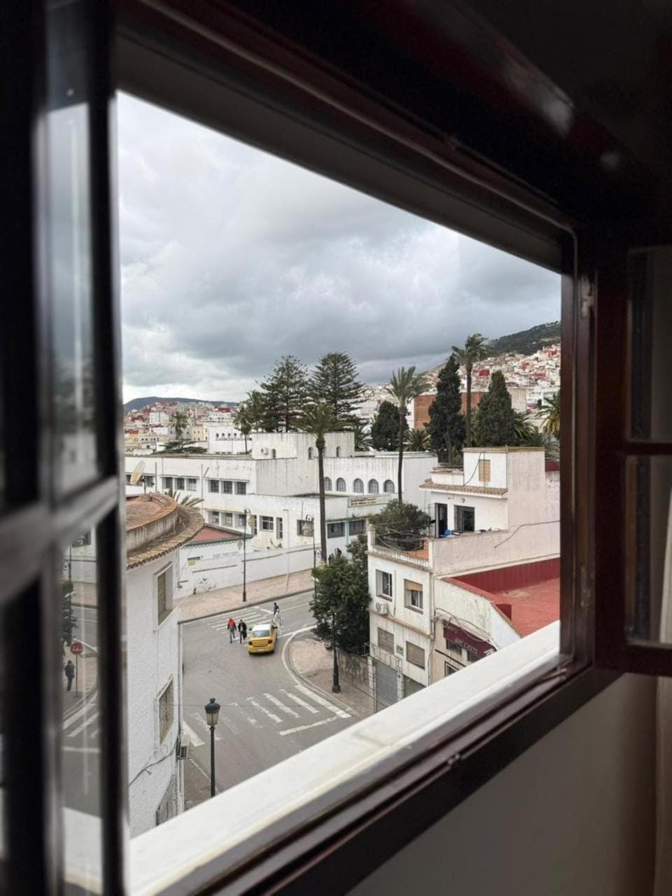 City view, Mountain view, Street view, Location