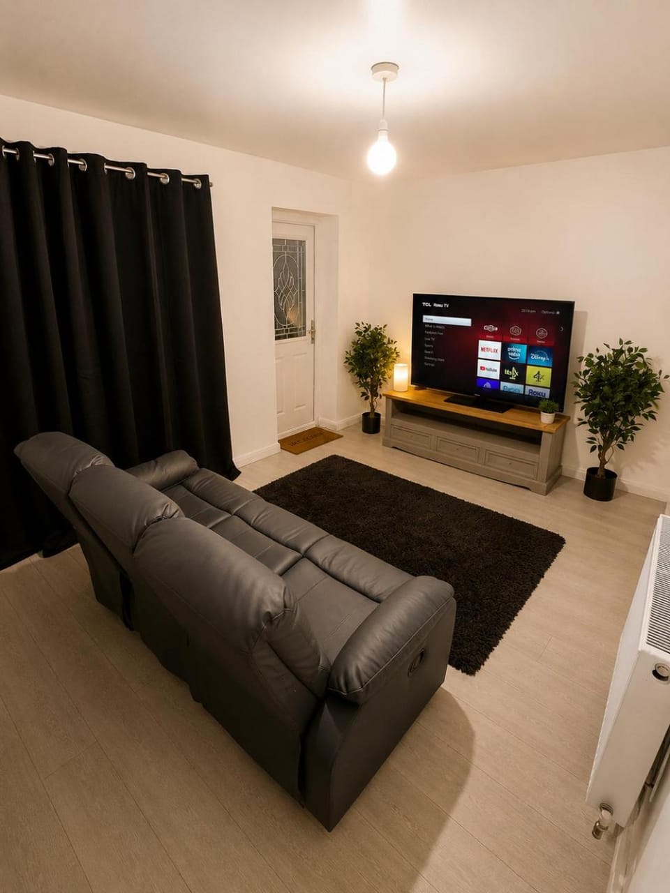 Comfortable Double Room, private bathroom, not ensuite Vacation rental in Nottingham