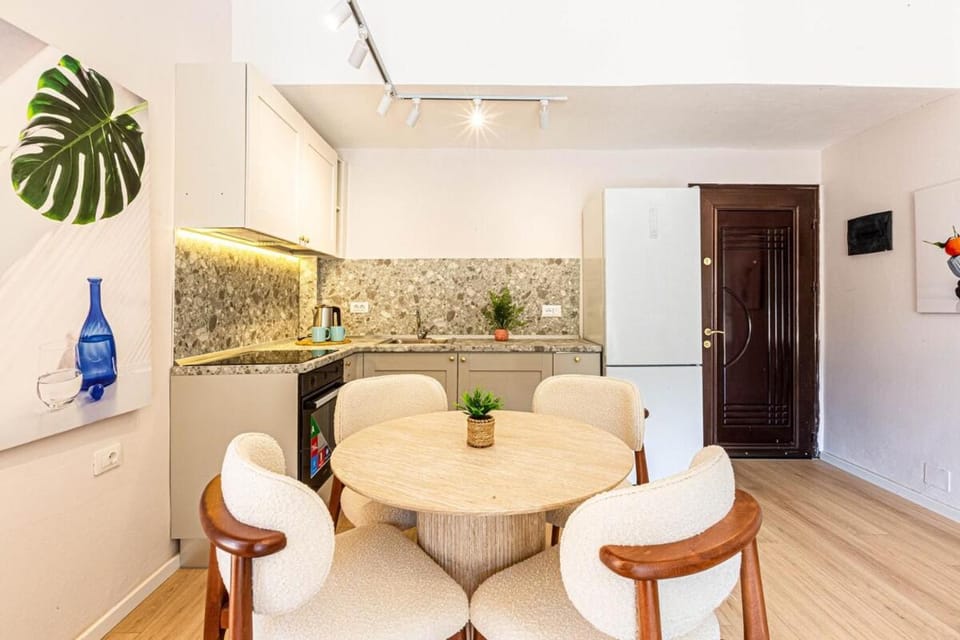 Dhermi's Icon Big 1BR Apt 11 Apartment in Dhërmi