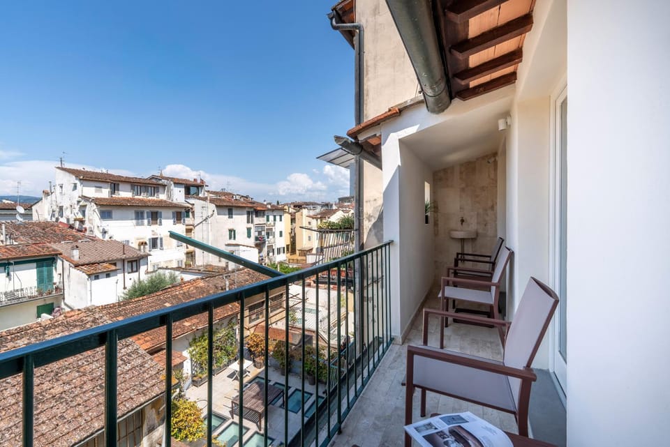 Day, View (from property/room), Balcony/Terrace, Living room
