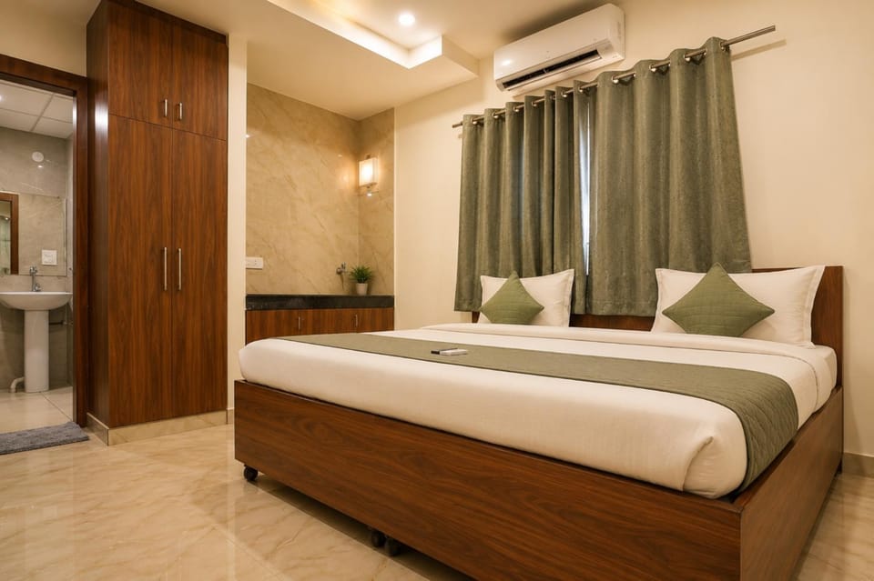 Property building, Bed, Bathroom