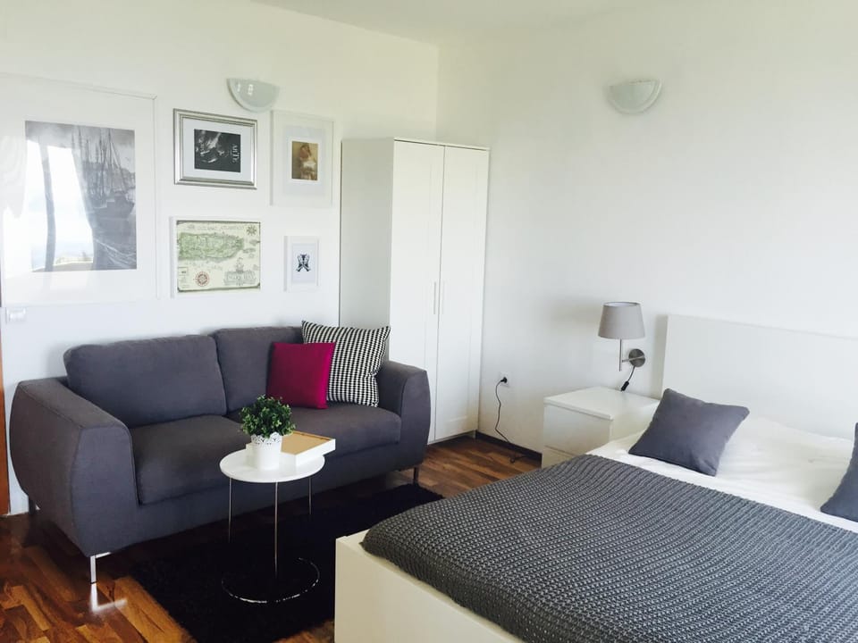 Living room, Bedroom