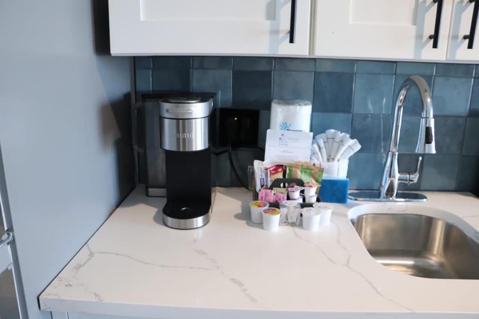 Coffee/tea facilities, Kitchen or kitchenette