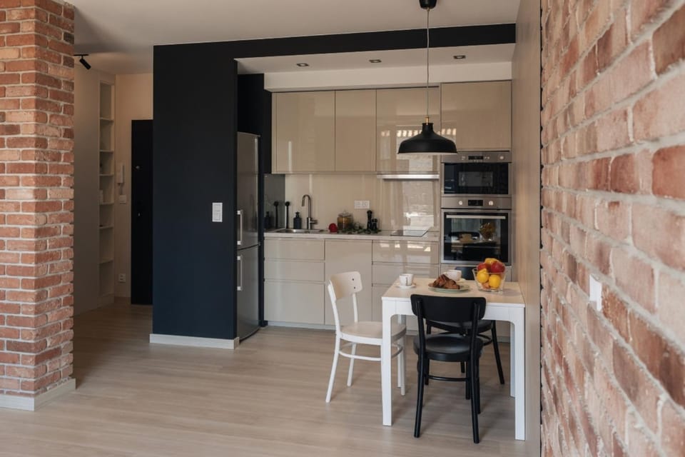 Kitchen or kitchenette, Living room, Photo of the whole room, Dining area, oven, stove