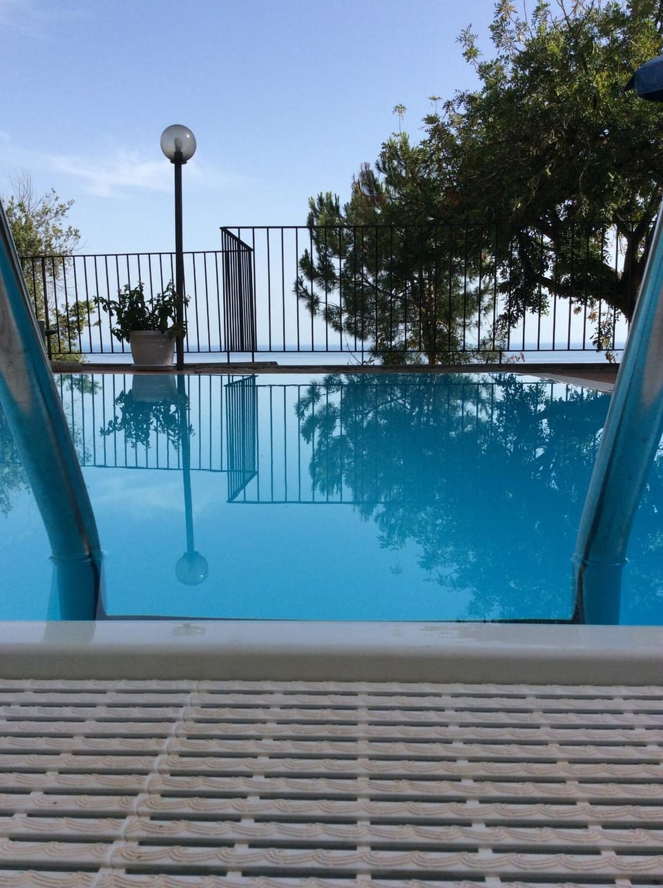 Swimming pool, Swimming pool