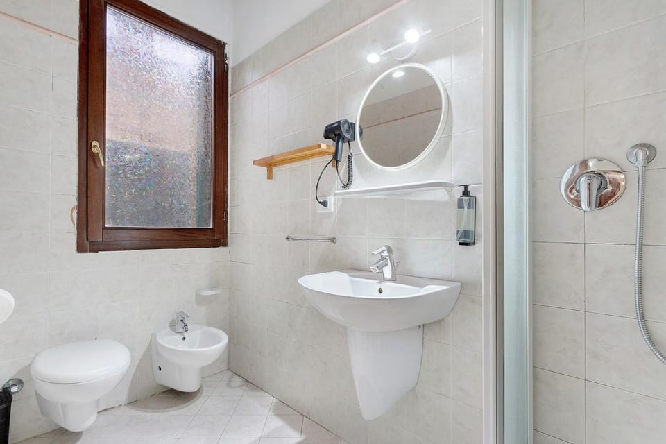 Bathroom, Living room