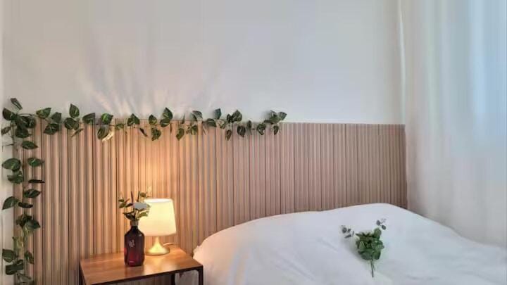 Bed, Decorative detail, Bedroom