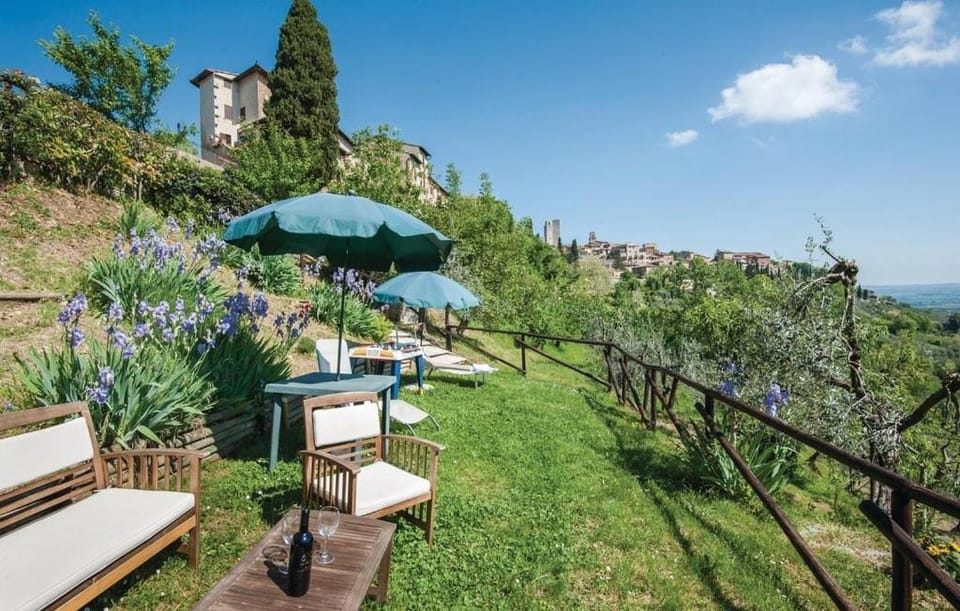 Podere Le Macine - Zafferano 3 Apartment in San Gimignano