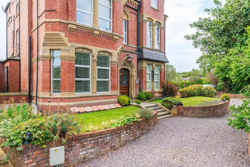 Golf open 2026 Royal Birkdale golf course Apartment in Southport
