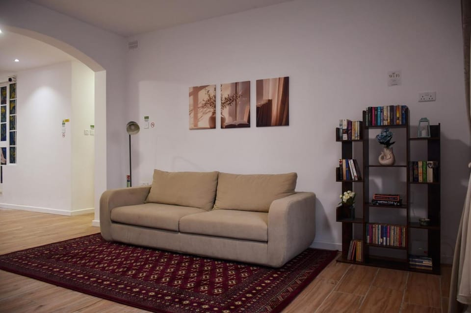 Library, Living room, Seating area