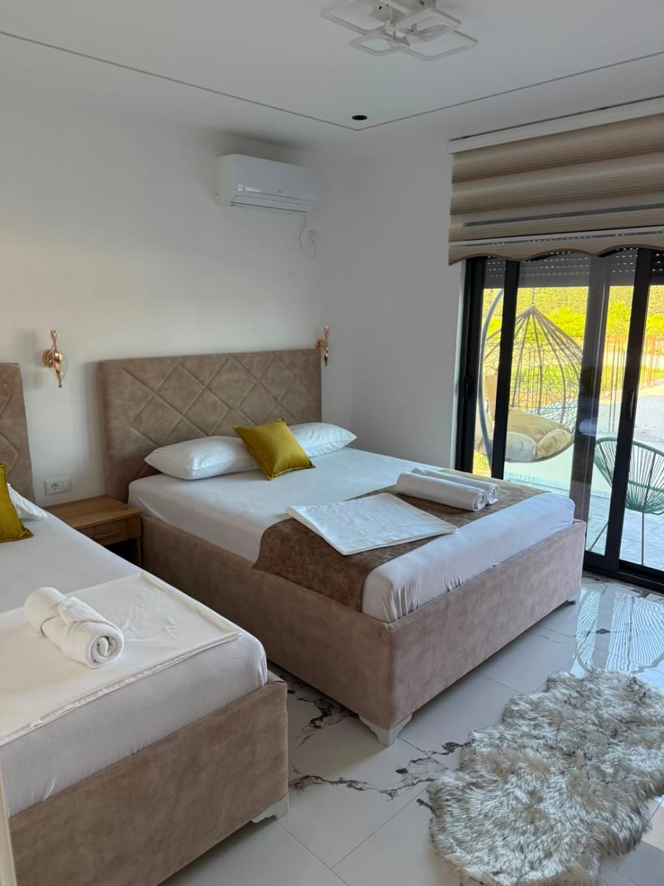 Bed, Photo of the whole room, Bedroom, towels, air conditioner