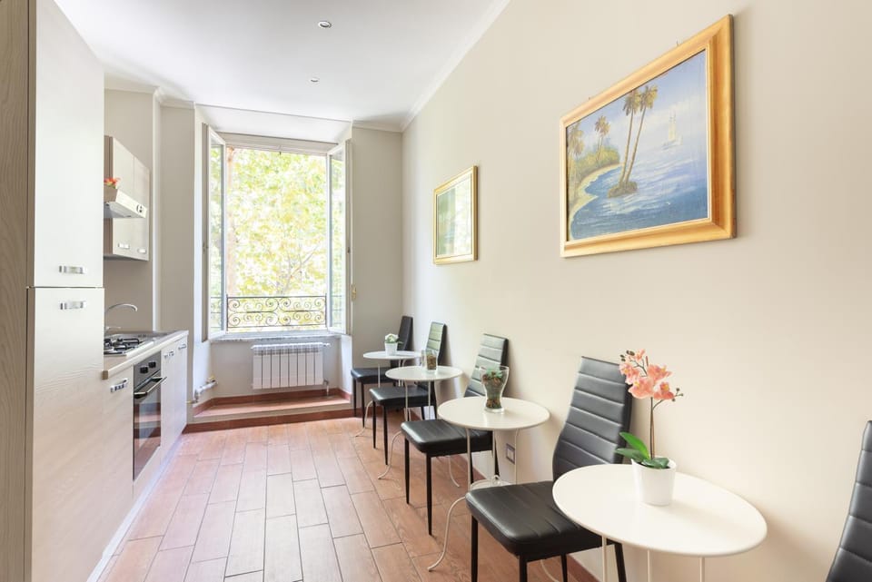 Communal lounge/ TV room, Lobby or reception, Lounge or bar