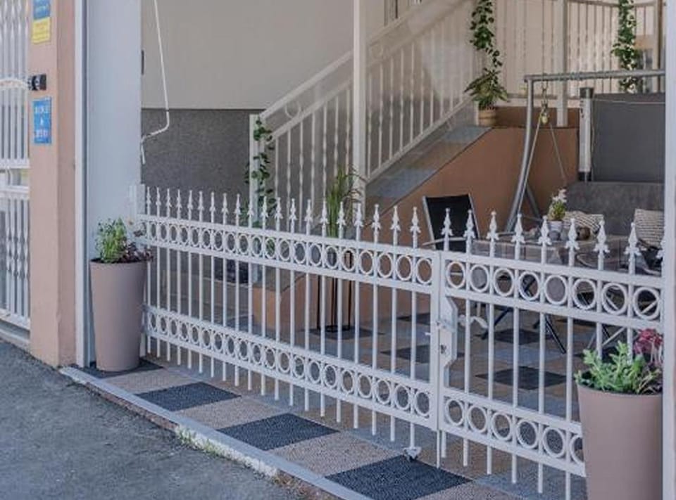 Property building, Balcony/Terrace