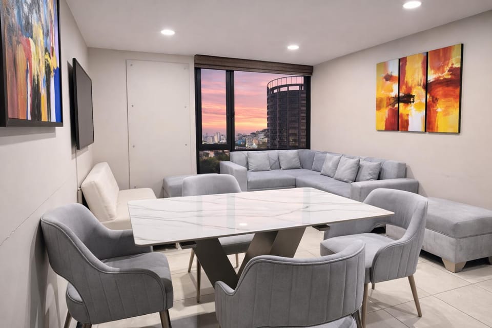 Departamento vista a la ciudad en Puerto Santa Ana, Bellini Apartment in Guayaquil