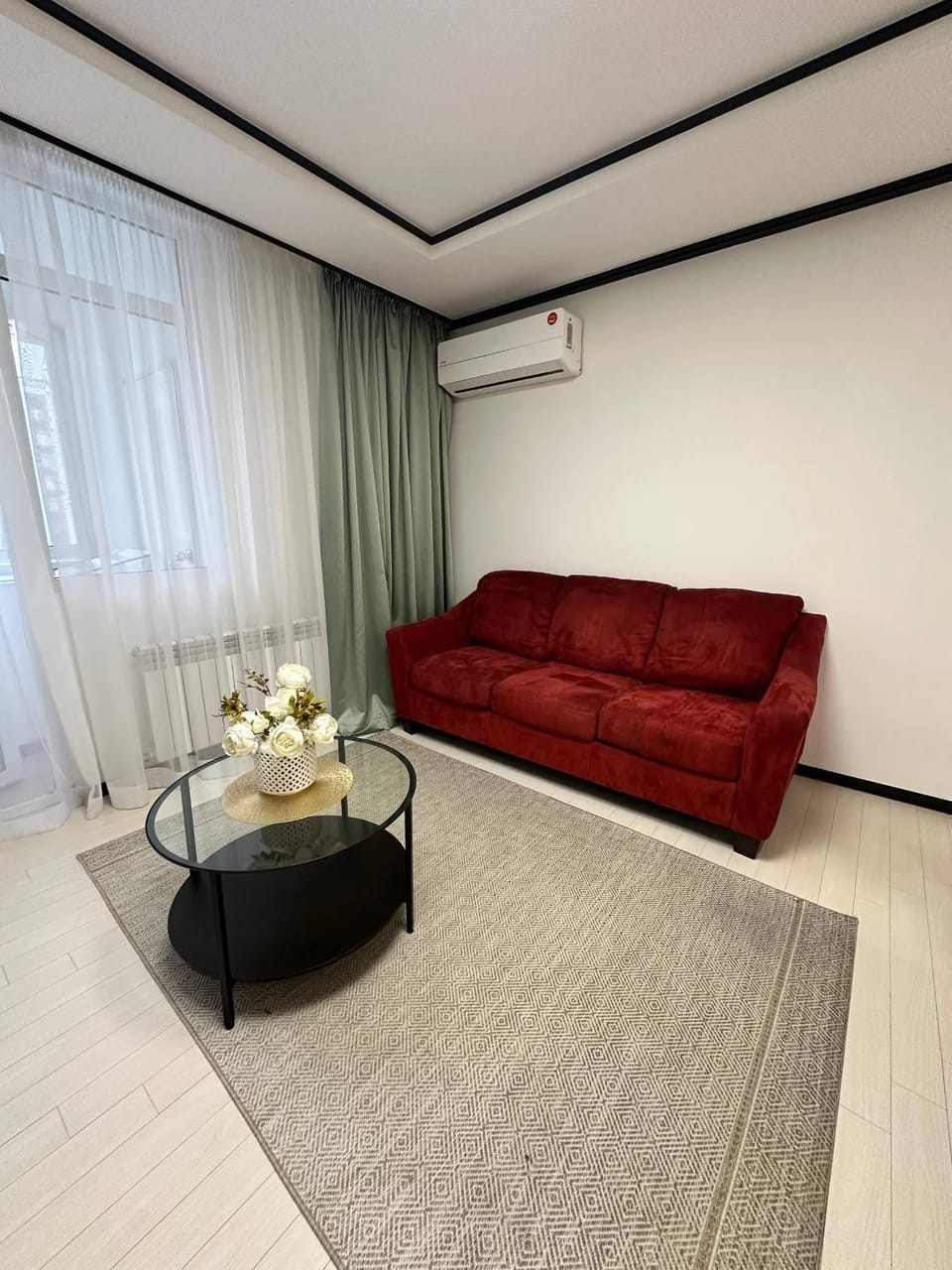 Communal lounge/ TV room, Living room, Seating area, Guests, air conditioner, air conditioner