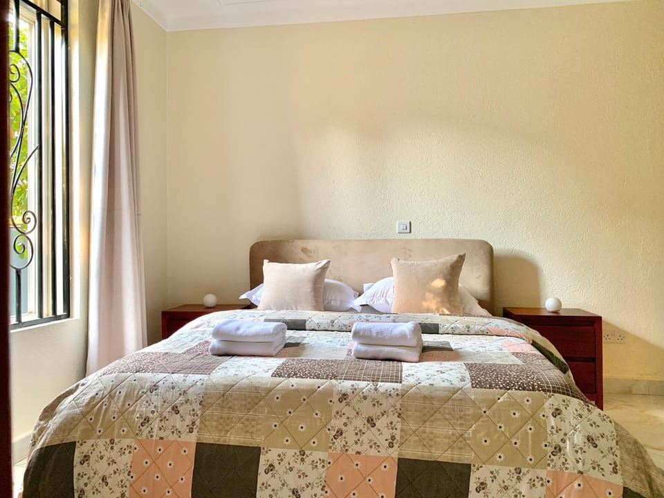 2 Bedroom Home Near UN Base, 6 mins to Airport - Wanderhomes Apartment in Uganda