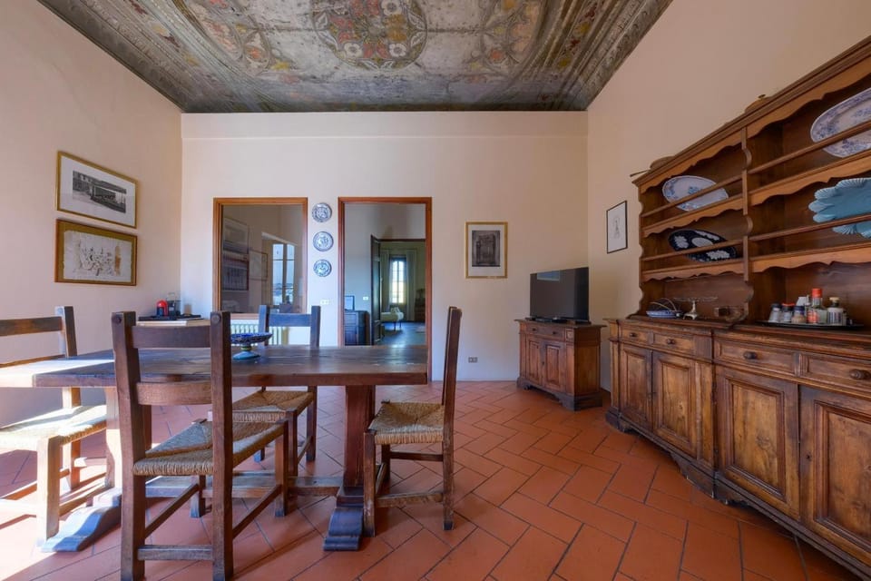 Property building, Living room