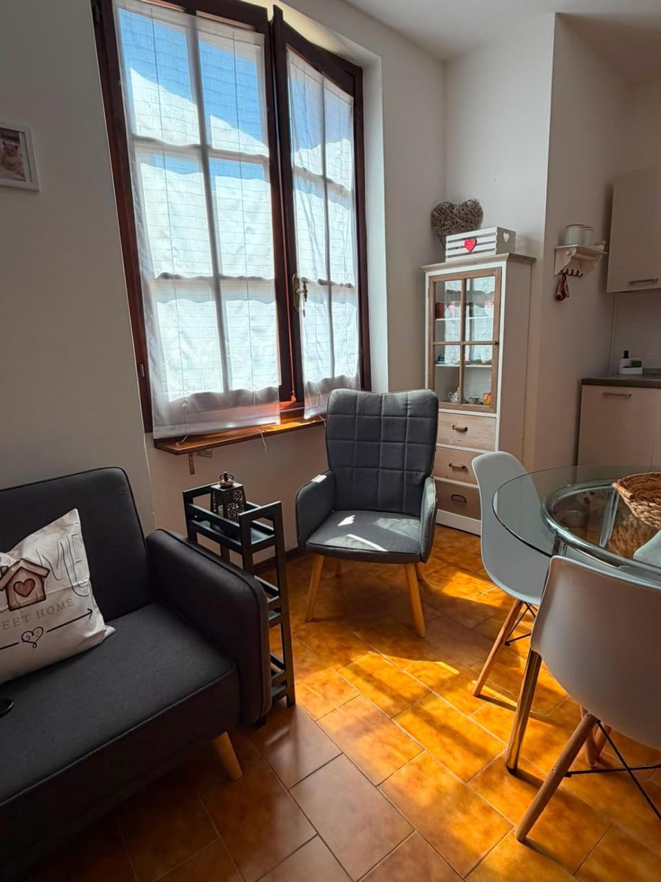 Communal lounge/ TV room