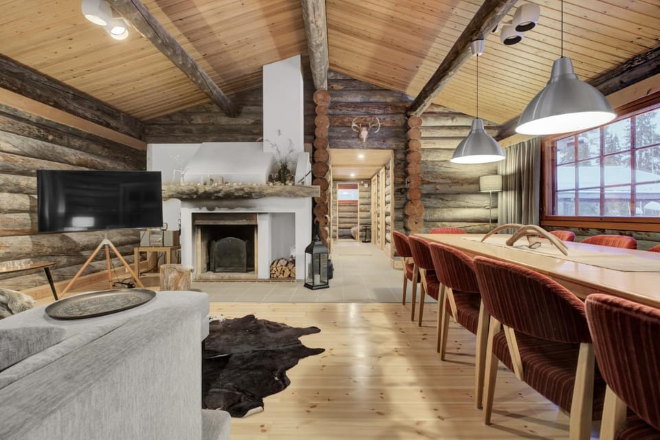 Communal lounge/ TV room, Living room