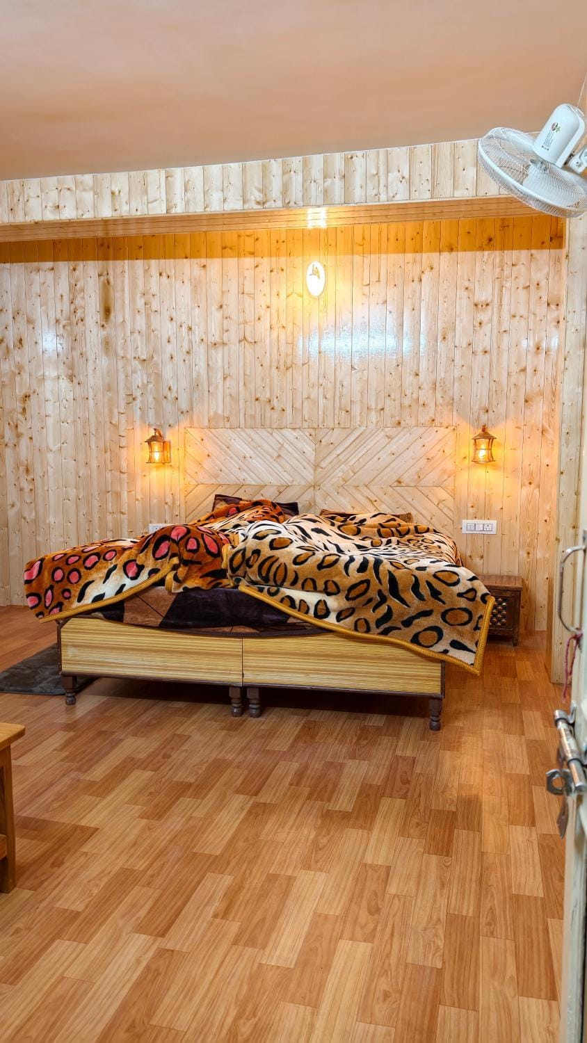Naggar cottage for couples Vacation rental in Himachal Pradesh