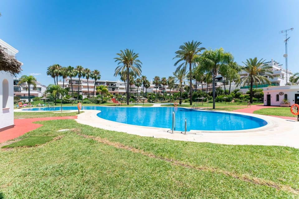 Day, Garden view, Pool view, Swimming pool