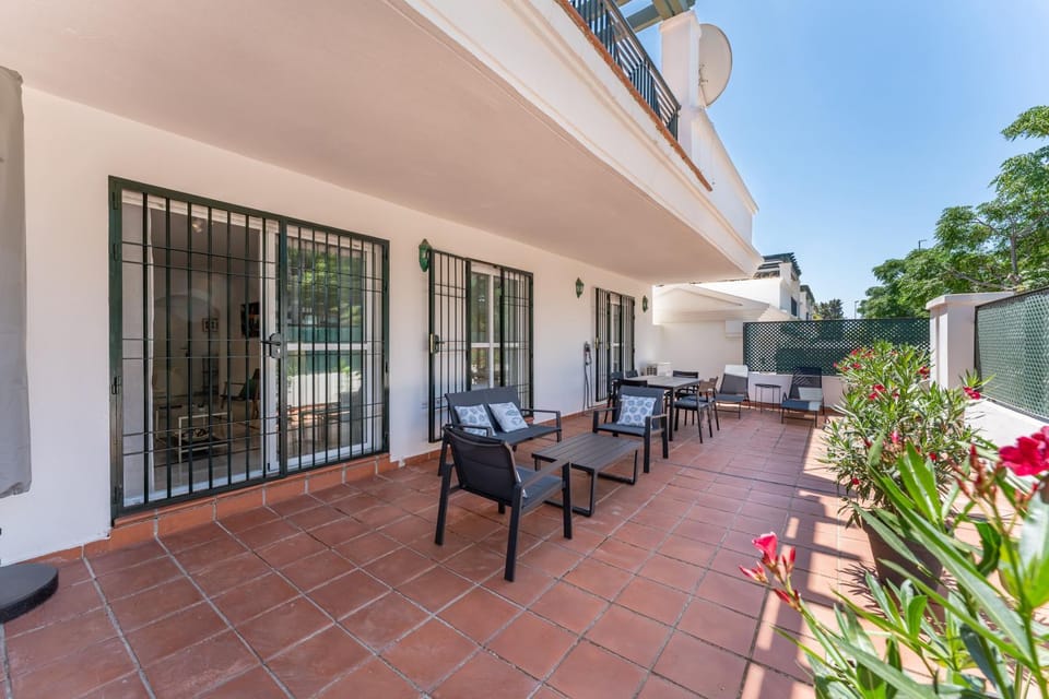 Day, Garden, Solarium, Balcony/Terrace, sunbed