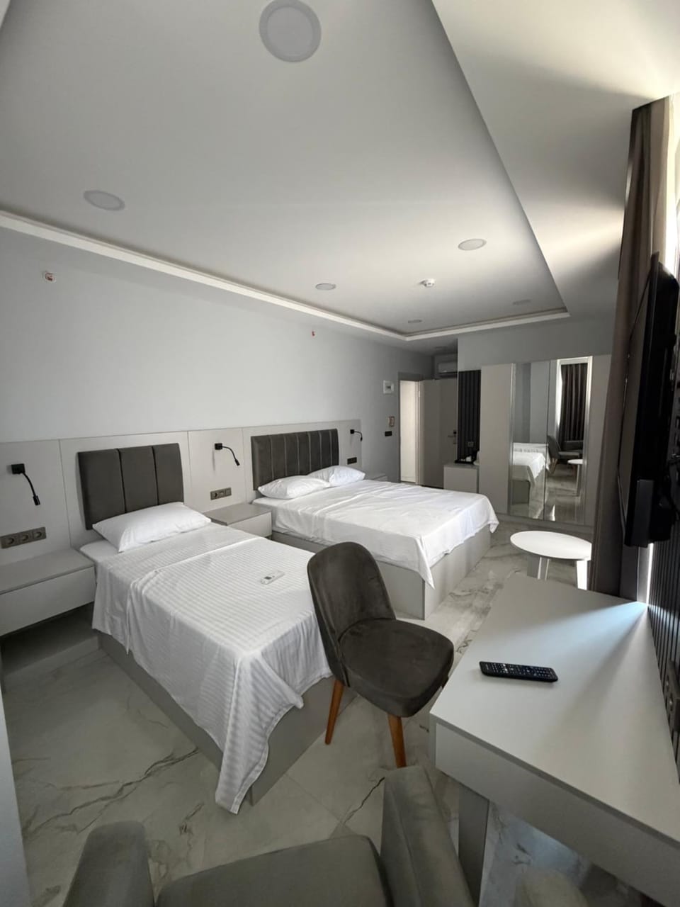 Photo of the whole room