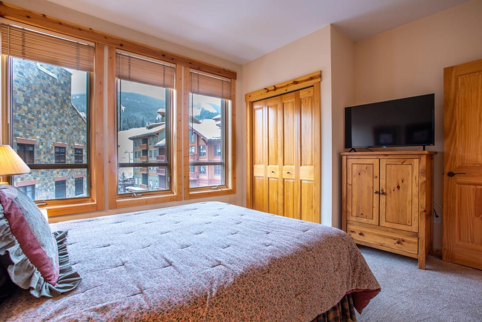 Taylor's Crossing 411 House in Copper Mountain