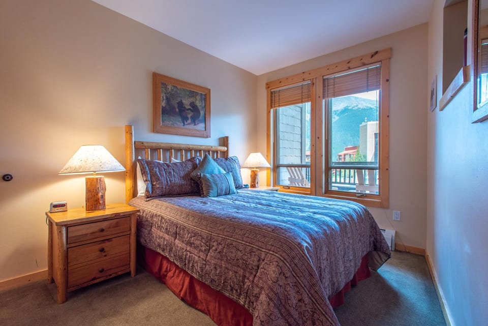 Taylor's Crossing 203 House in Summit County