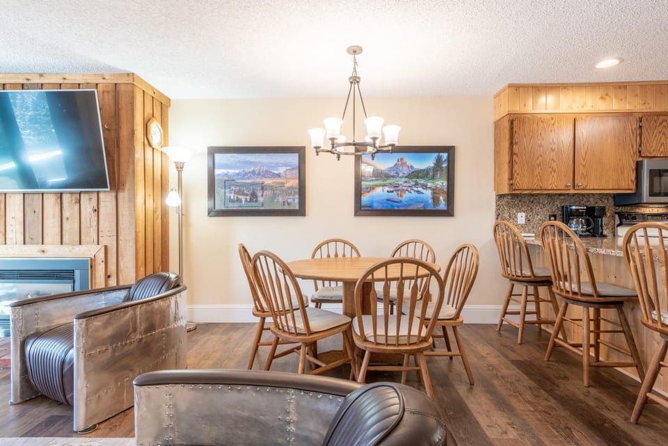 Snowbridge Square 107 House in Copper Mountain