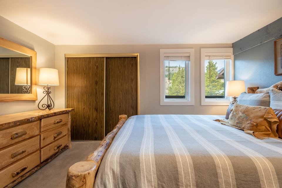 Timber Creek 207 House in Summit County