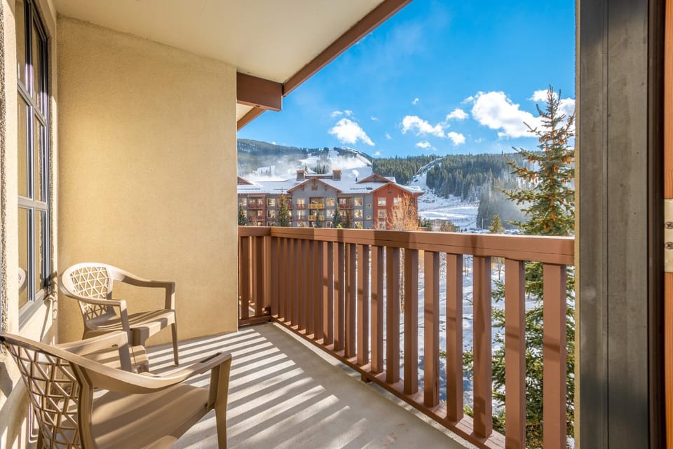 Passage Point 318 House in Summit County