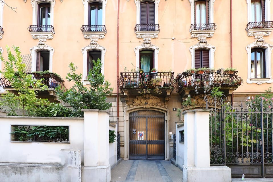 Property building, Facade/entrance