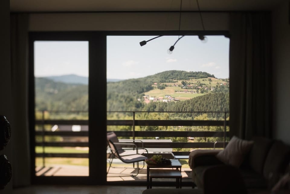 Living room, Mountain view