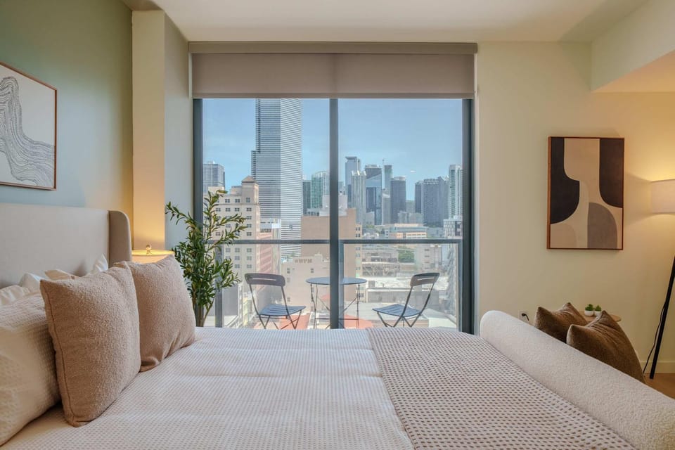 The Biscayne I - Vibe 8833 Apartment in Miami