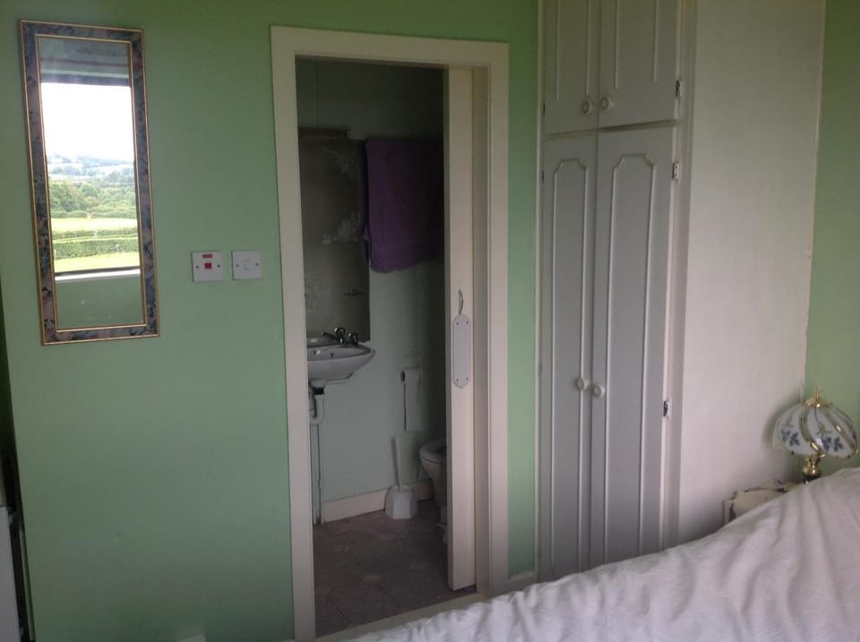 Hill View B&B Silvermines Buget Accomodation Bed and Breakfast in Co. Tipperary, Ireland