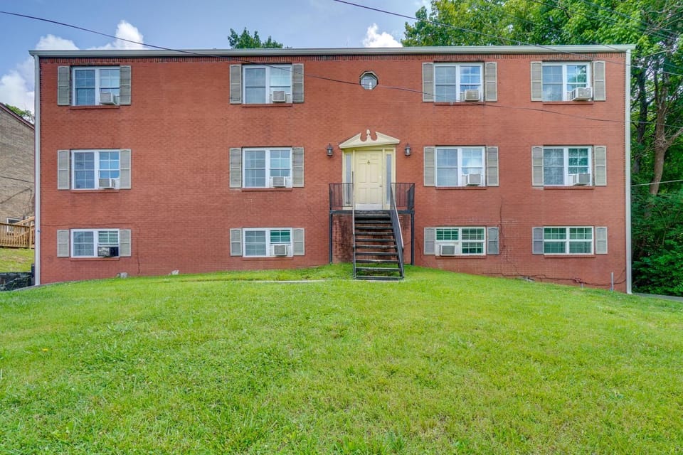 Knoxville Home Base! 6 Mi to Dtwn & UT Campus Apartment in Knoxville