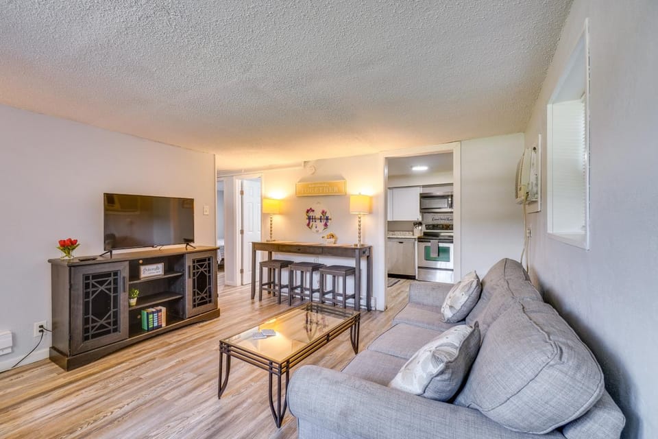Knoxville Home Base! 6 Mi to Dtwn & UT Campus Apartment in Knoxville