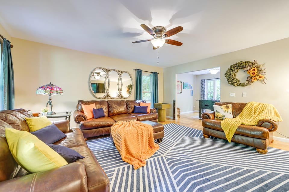 Riverfront Home w/ Mtn Views, Near Blue Ridge Pkwy House in East Fork