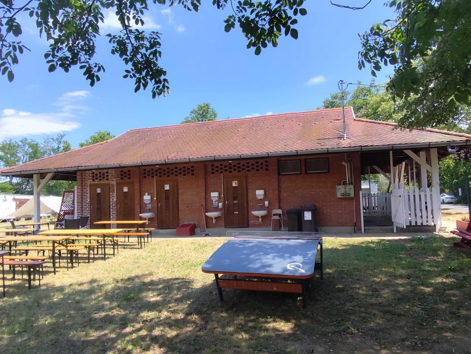Public Bath, Inner courtyard view