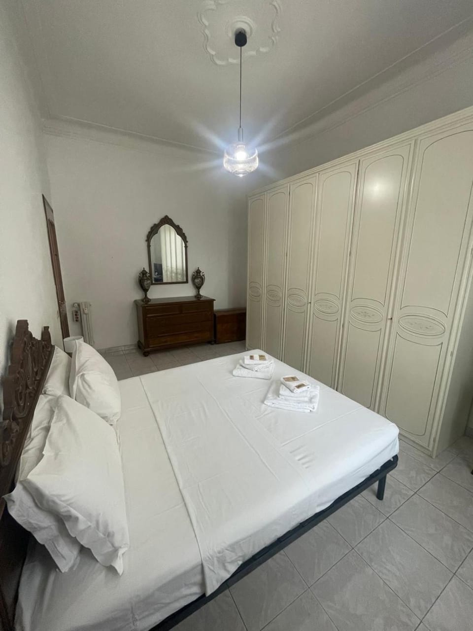 Vintage Roman Living in Flaminio Apartment in Rome