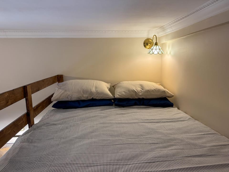 Compact Modern Studio Apartment in Nice