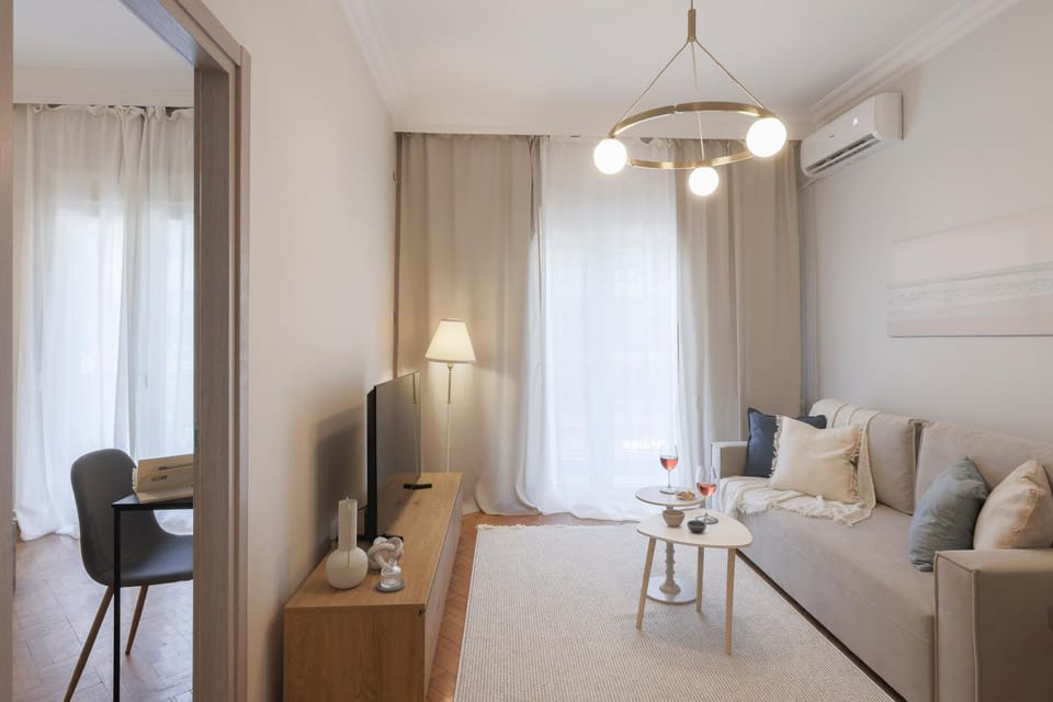 TV and multimedia, Living room, Photo of the whole room, Seating area